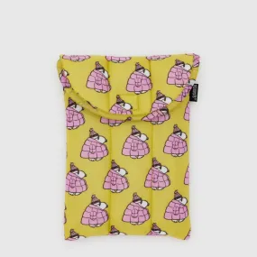 Baggu Puffy Tablet Sleeve in Mini Puffer Snoopy