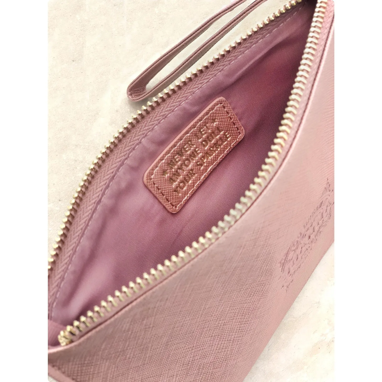 Clutch Bag With Handle & Embossed Text "Anna"