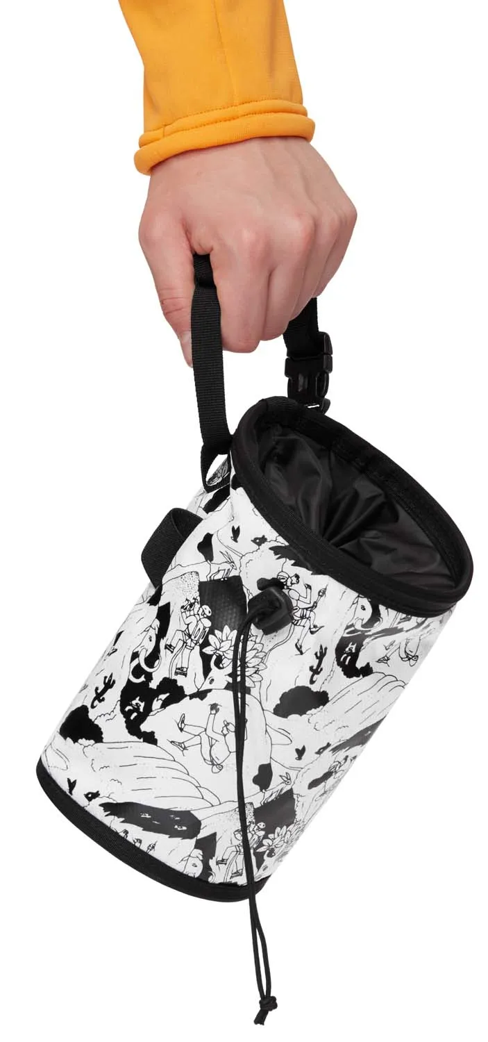 Mammut Gym Print Chalk Bag Climbing Scene Aop | Buy Mammut Gym Print Chalk Bag Climbing Scene Aop here | Outnorth