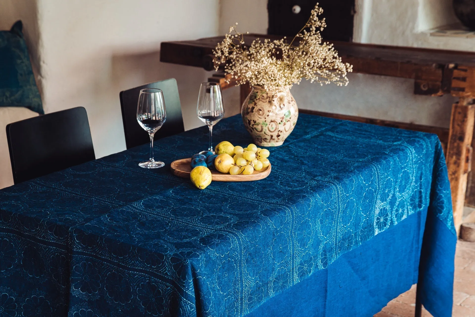 Table Cloth: Antique handwoven Hungarian hemp - TW122