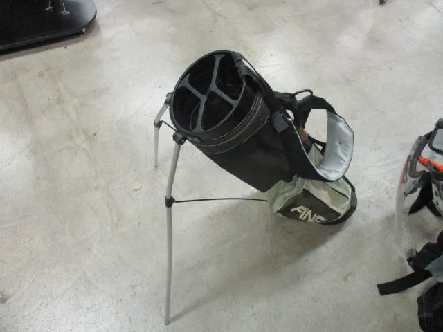 Used Ping Hoofer Golf Stand Bag